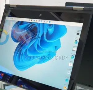 Photo - New Laptop Lenovo ThinkPad Yoga 370 16GB Intel Core I5 SSD 512GB