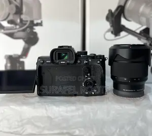 Sony “A7” Mark “4” With 28-70mm Len S