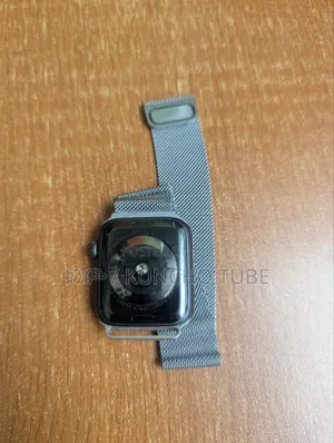 Apple Watch Series 5 |