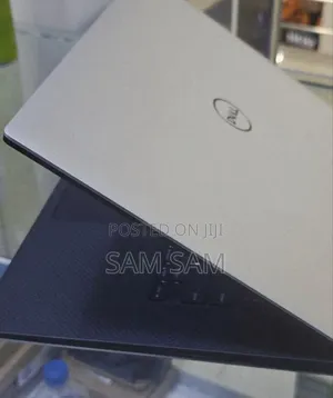 New Laptop Dell Precision 5540 32GB Intel Core I7 SSD 512GB