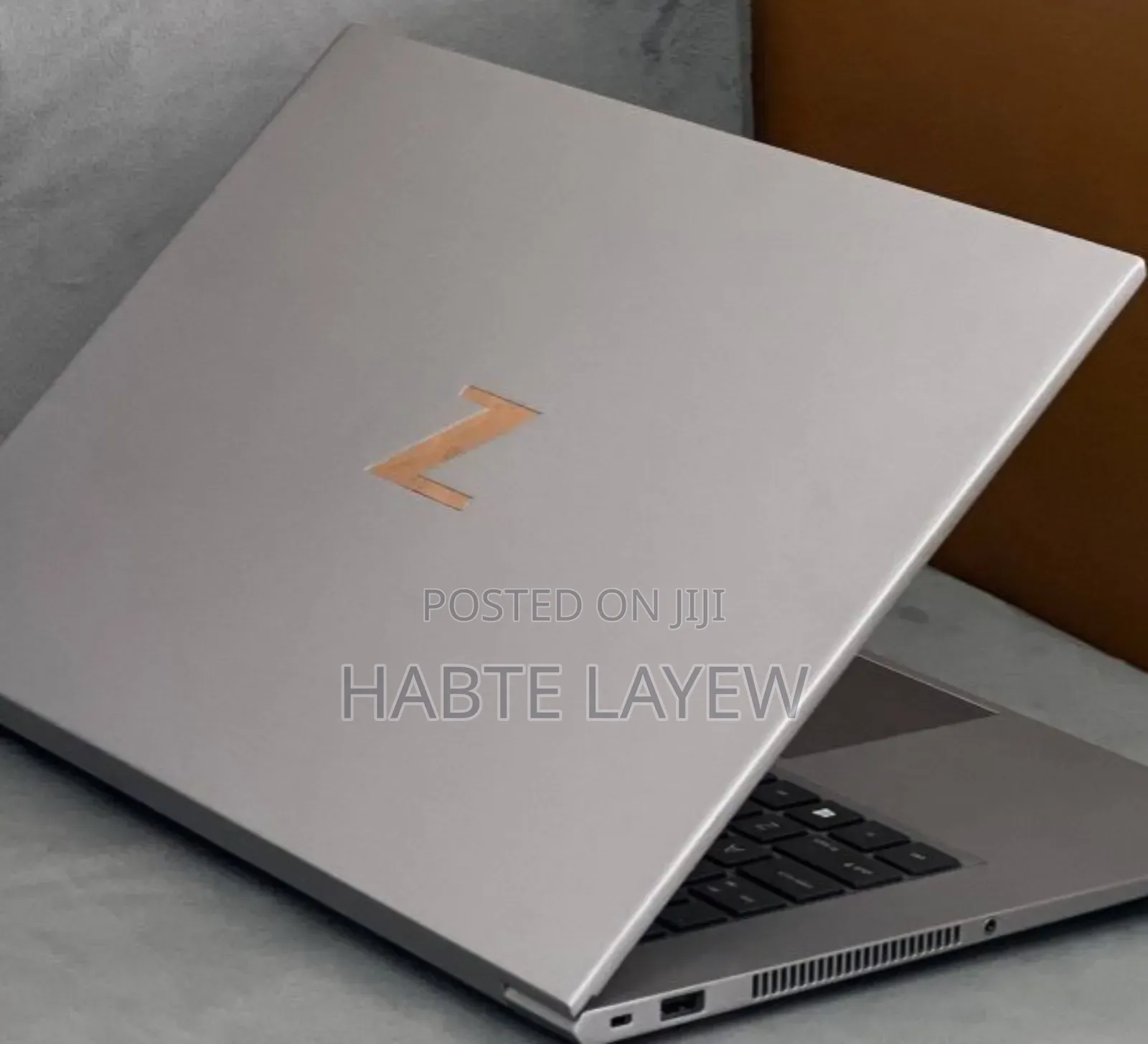 New Laptop HP ZBook Studio 16GB Intel Core I9 SSD 512GB