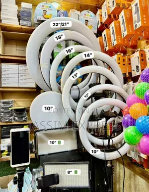 Photo - Ringlight እና Filllight (በፍሬም በብዛትም አለ )