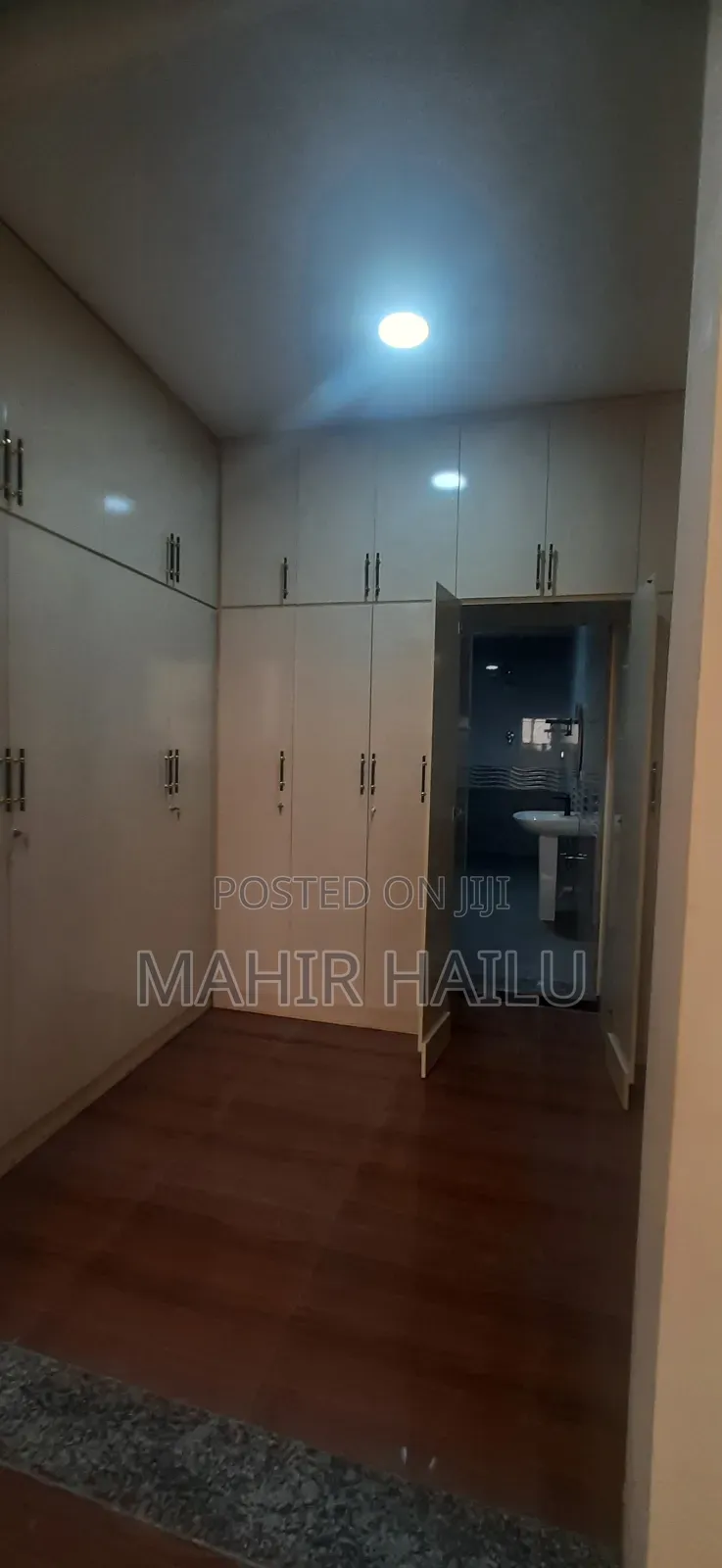 9bdrm House in 02, Yeka for rent