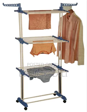 የልብስ ማስጫ በቤት ውስጥም ሆነ ከቤት ውጭ ልብሶችን ለማድረቅ እና ለመስቀል ተስማሚ የሆነ