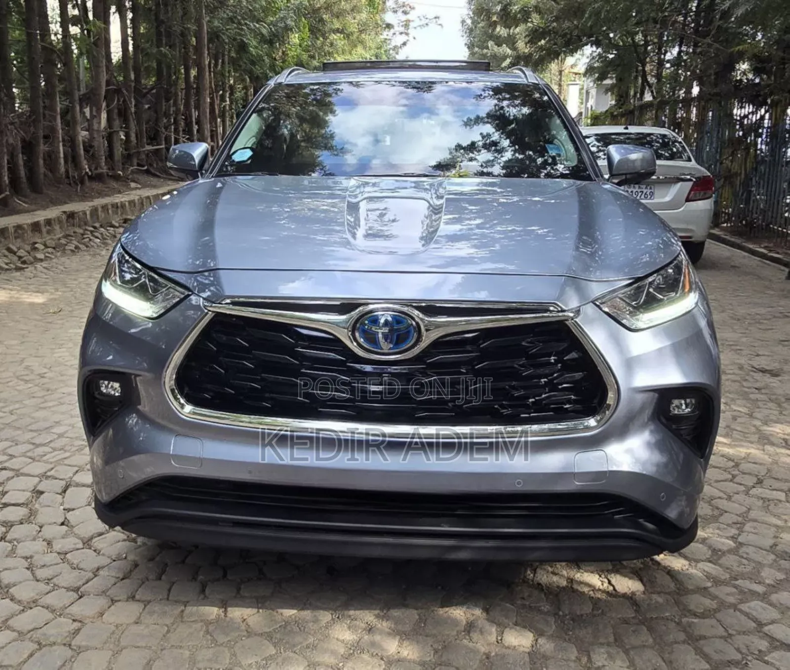 Toyota Highlander 2023 Blue