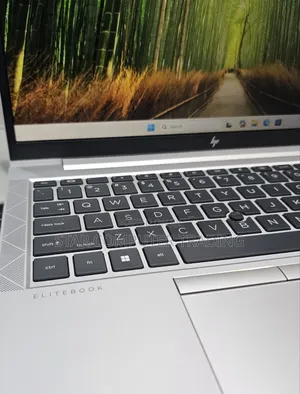 New Laptop HP EliteBook 845 G8 16GB AMD Ryzen 5 SSD 512GB