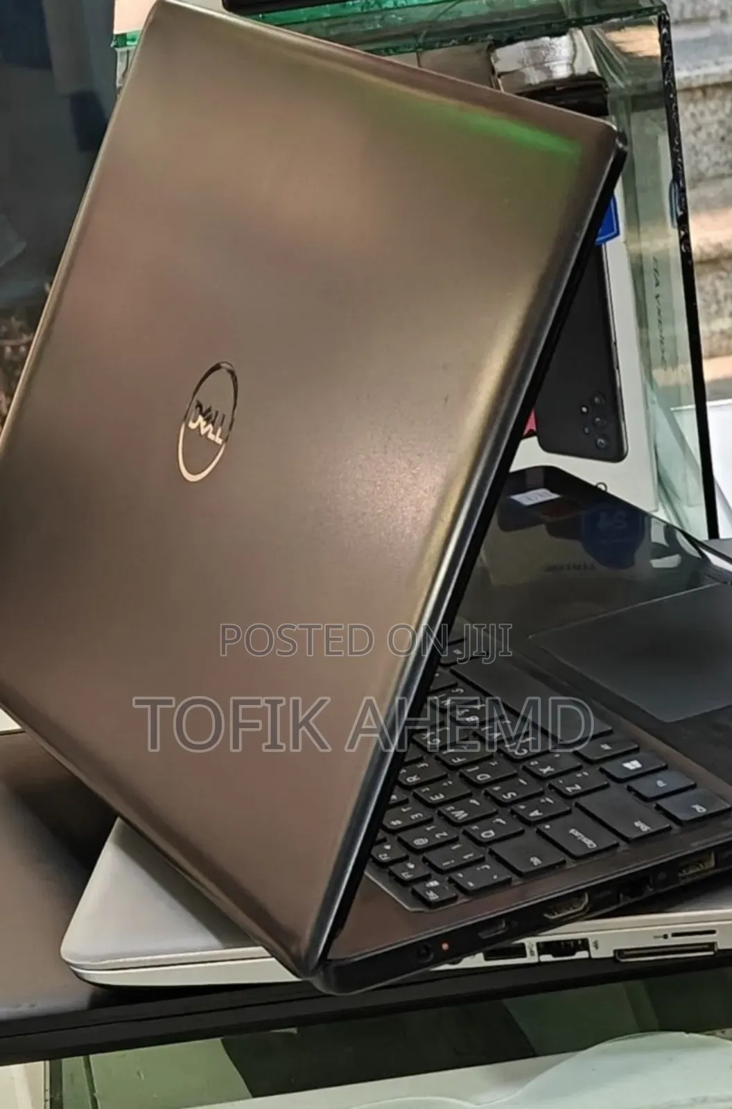 New Laptop Dell Inspiron 15 8GB Intel Core I7 SSD 1T