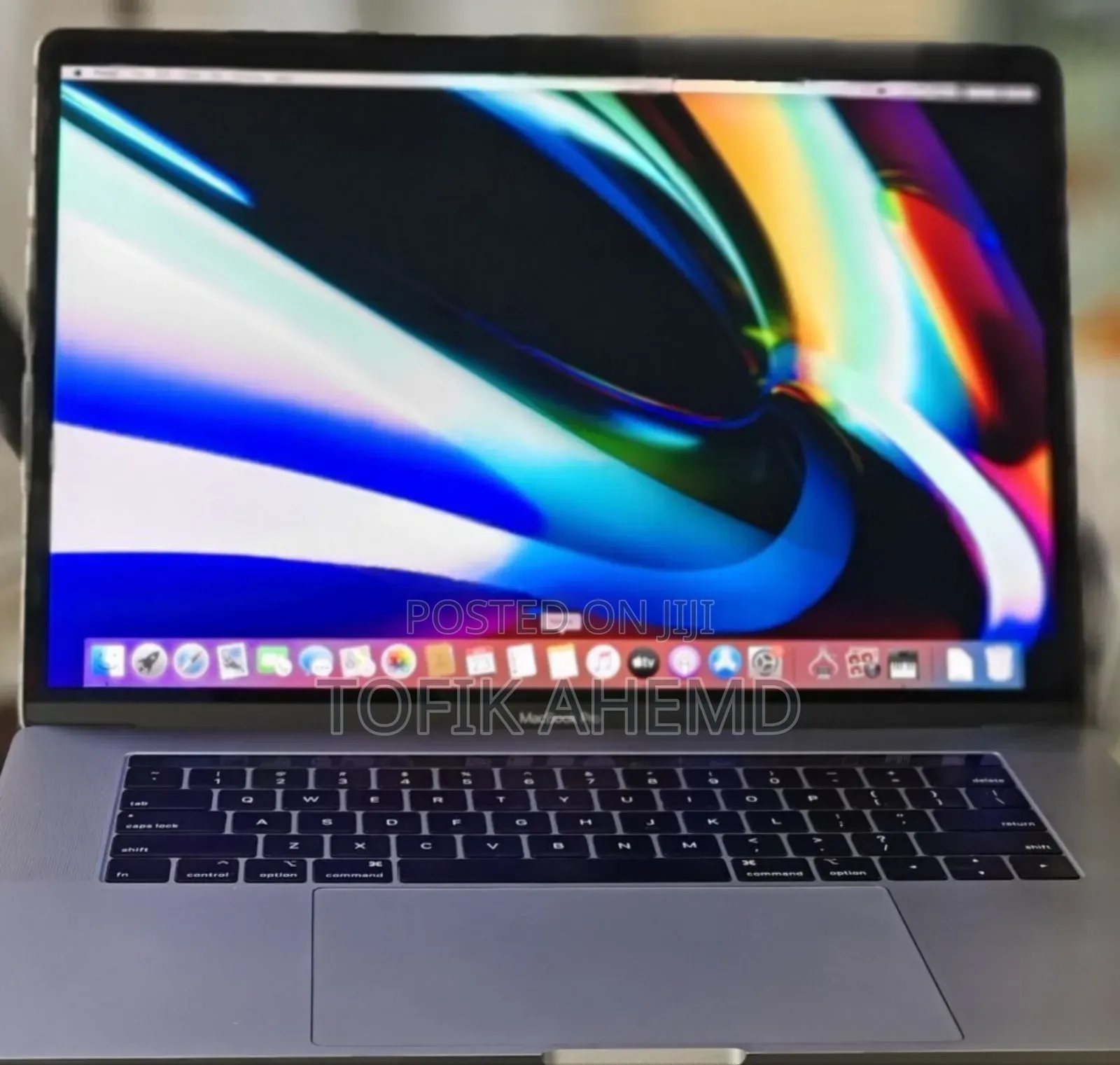 New Laptop Apple MacBook 32GB Intel Core I9 SSD 512GB