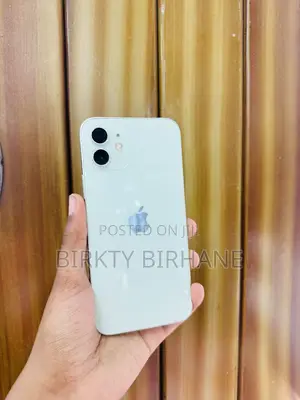 Photo - Apple iPhone 12 128 GB Green