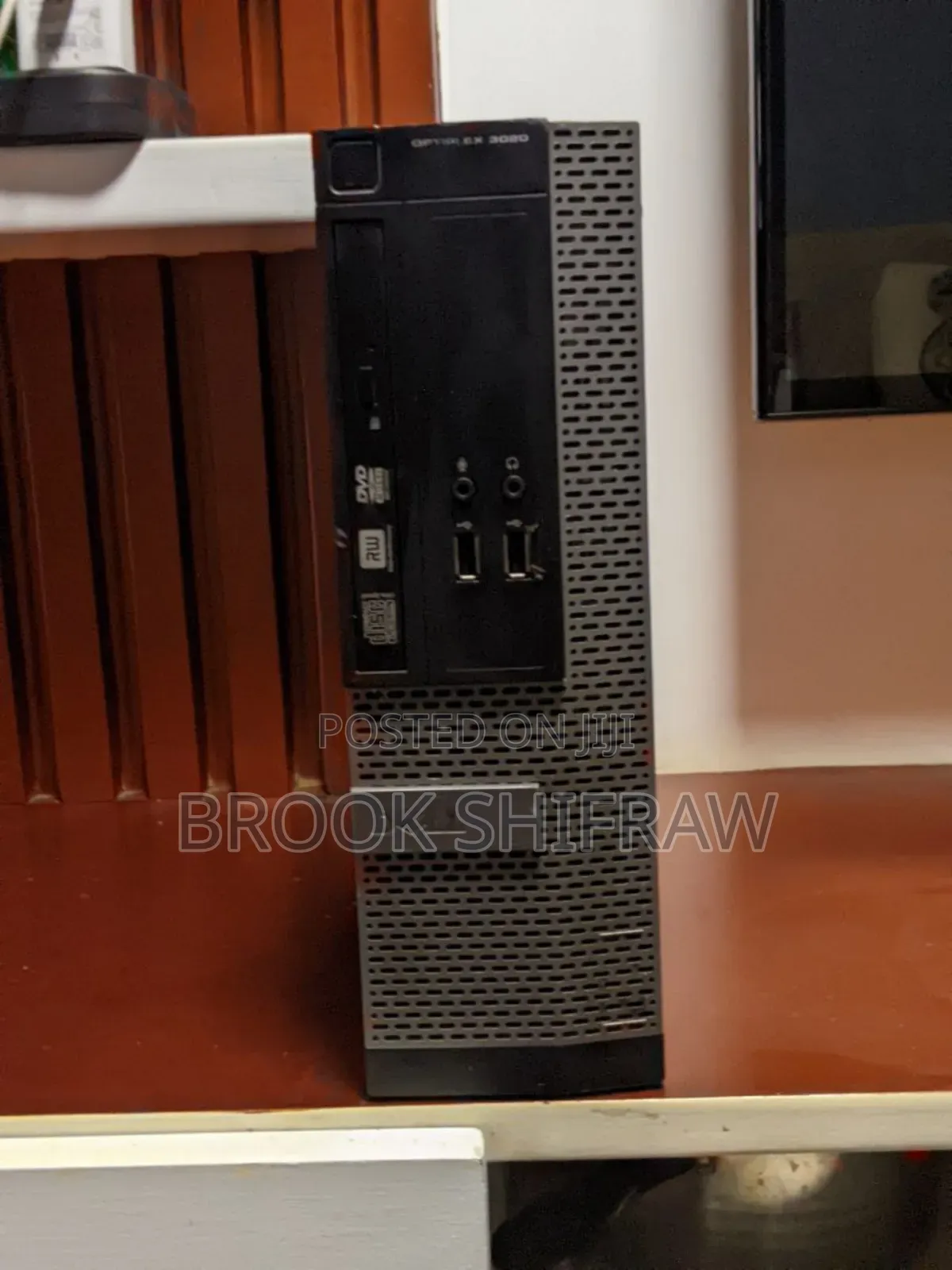 Desktop Computer Dell OptiPlex 3020 4GB Intel Core 5 HDD 500GB