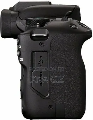 Canon Eos R50 Body Black + Lens Rf-S 18-45mm F4.5-6.3 Is STM Kit