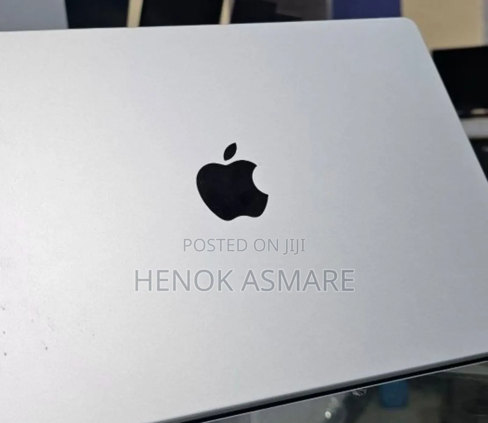 New Laptop Apple MacBook Pro 8GB Apple M3 SSD 512GB