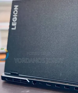 New Laptop Lenovo 16GB AMD Ryzen 7 SSD 1T