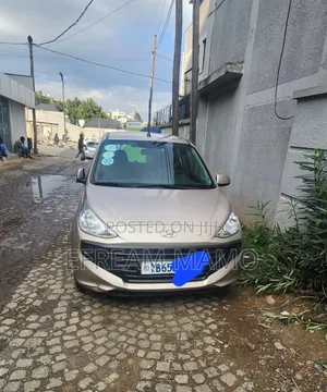 Photo - Hyundai Atos 2022 Gold