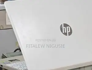 New Laptop HP Pavilion 15 8GB Intel Core I5 SSD 128GB