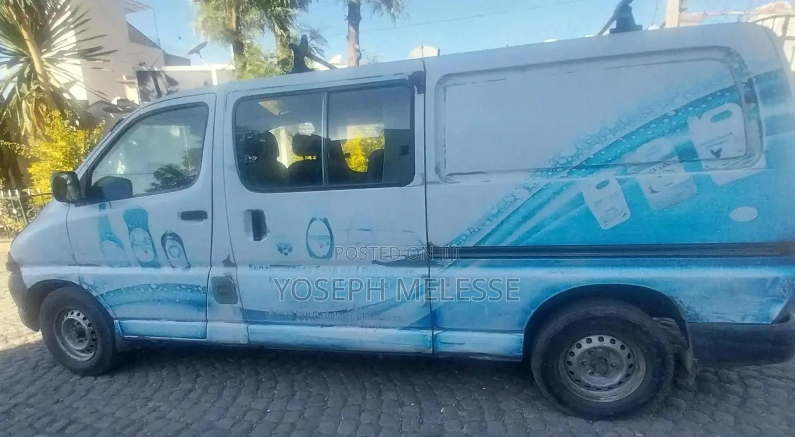 Toyota HiAce 1997 Blue