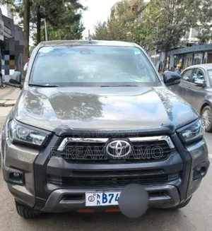 Toyota Hilux 2021