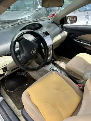 Toyota Yaris 2006 Silver