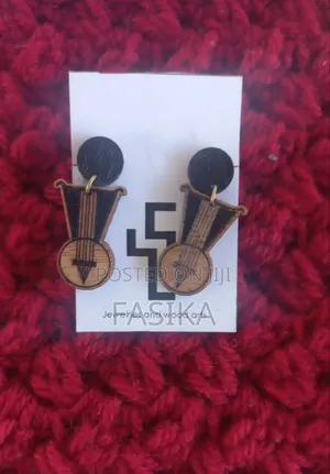 Kirar Earring