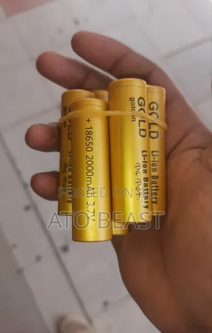 Photo - Li-ion Batteries Capacity Of 2000mah And A Voltage Of 3.7v