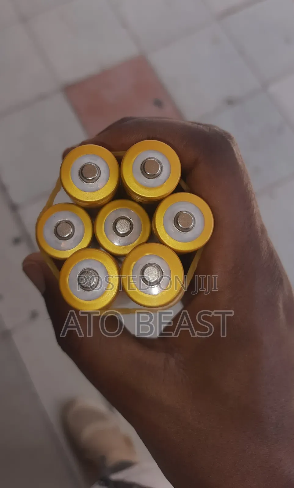 Li-ion Batteries Capacity Of 2000mah And A Voltage Of 3.7v