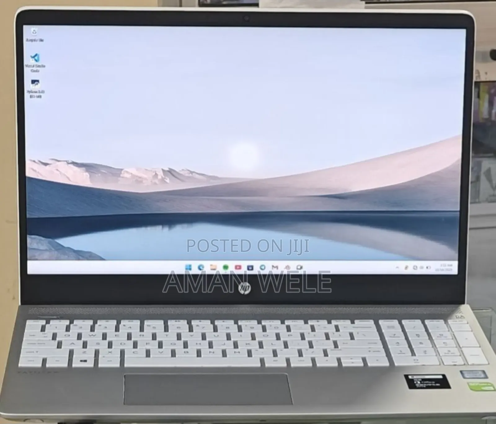 New Laptop HP Pavilion 15 8GB Intel Core I5 SSD 128GB