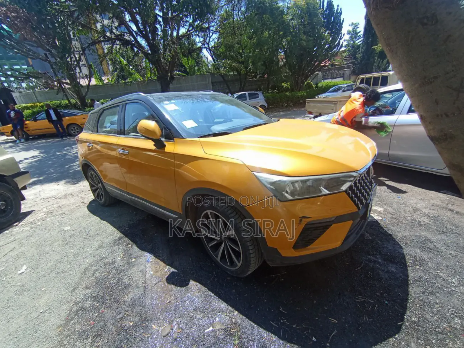 Bestune T77 1.2 FWD 2021 Orange