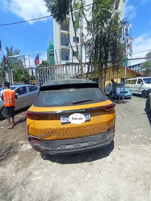 Bestune T77 1.2 FWD 2021 Orange