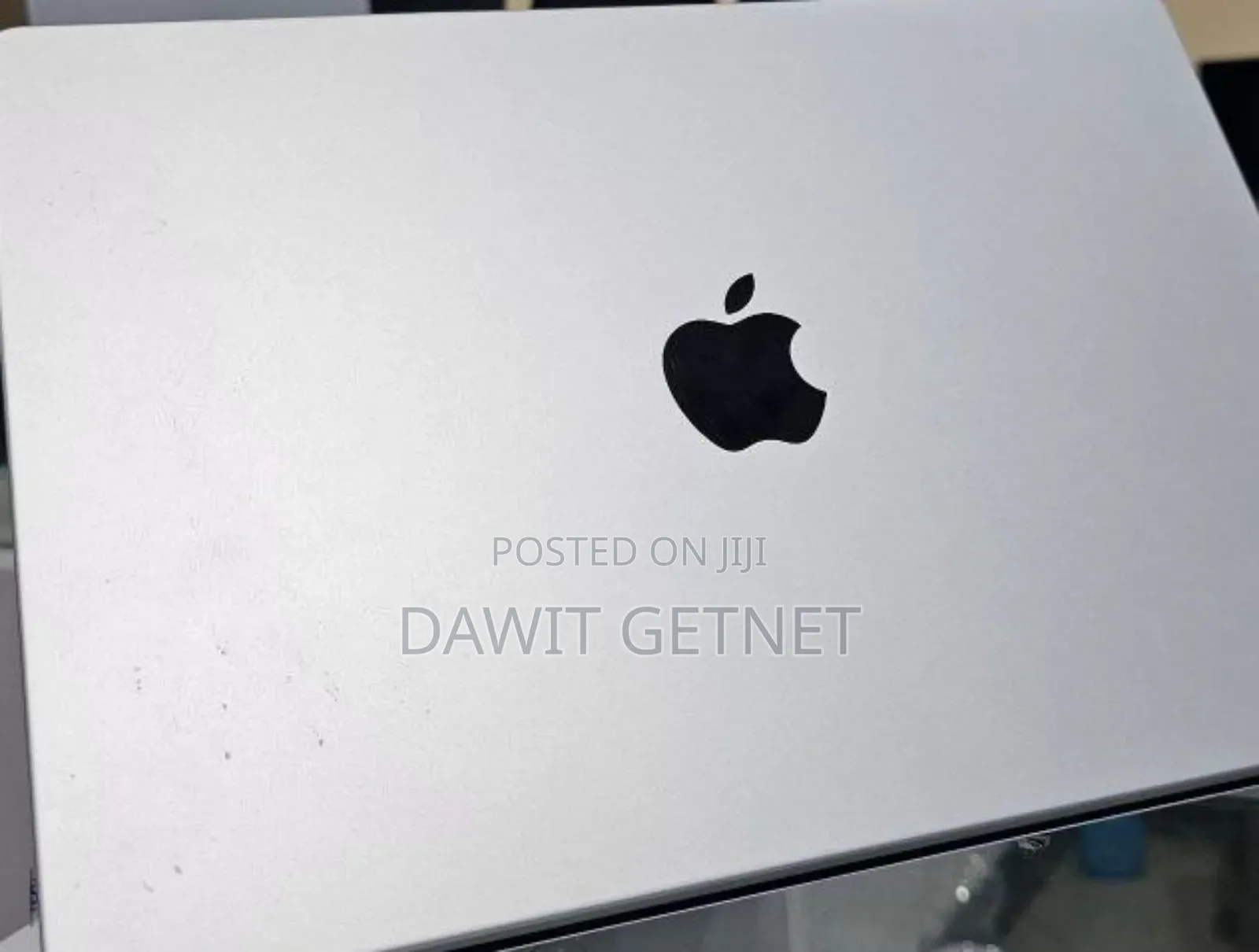 New Laptop Apple MacBook Pro 2023 M3 14-Inch 8GB Apple M3 SSD 512GB