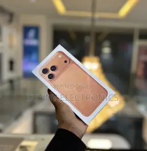 Photo - New Apple iPhone 17 Pro Max 256 GB Orange