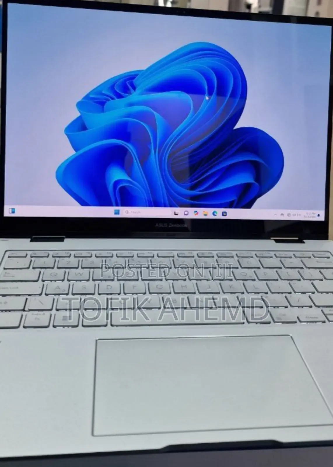 New Laptop Asus ZenBook UX510UW 16GB Intel Core I7 SSD 512GB