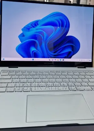 New Laptop Asus ZenBook UX510UW 16GB Intel Core I7 SSD 512GB