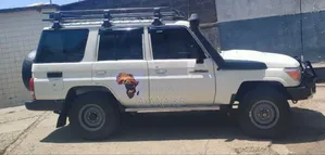 Toyota Land Cruiser 2018 White