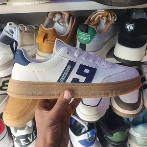 Photo - Stylish White Casual Sneakers [On Hand]