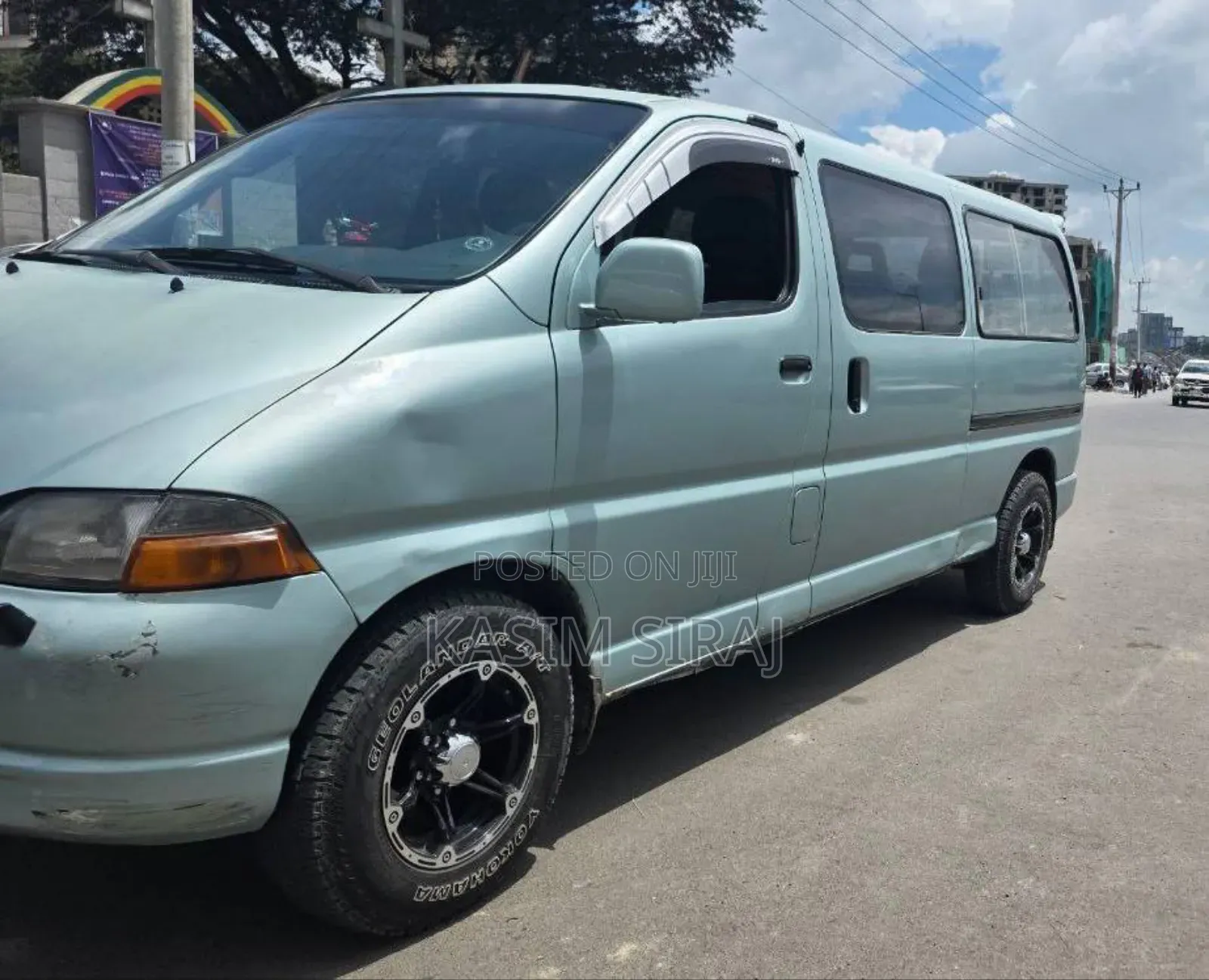 Toyota HiAce 1998 Blue