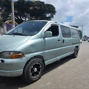 Photo - Toyota HiAce 1998 Blue