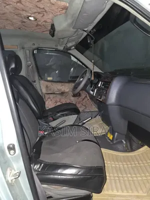 Toyota HiAce 1998 Blue