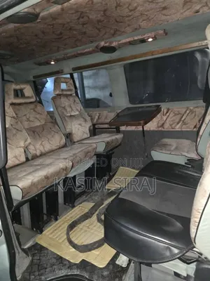 Toyota HiAce 1998 Blue