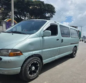 Toyota HiAce 1998 Blue
