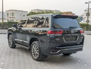 New Toyota Land Cruiser 3.3 Diesel 4WD 2022 Black