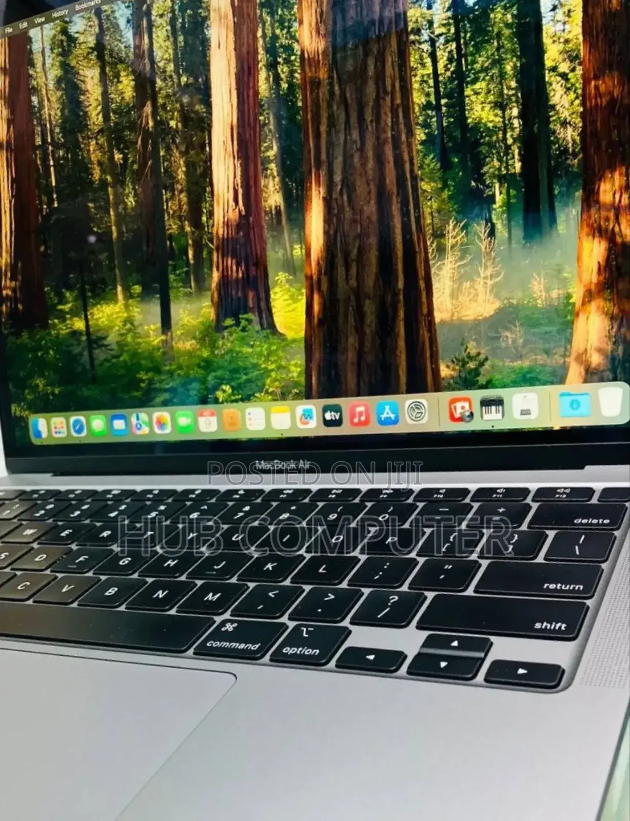 New Laptop Apple MacBook Air 2020 M1 8GB Apple M1 SSD 256GB