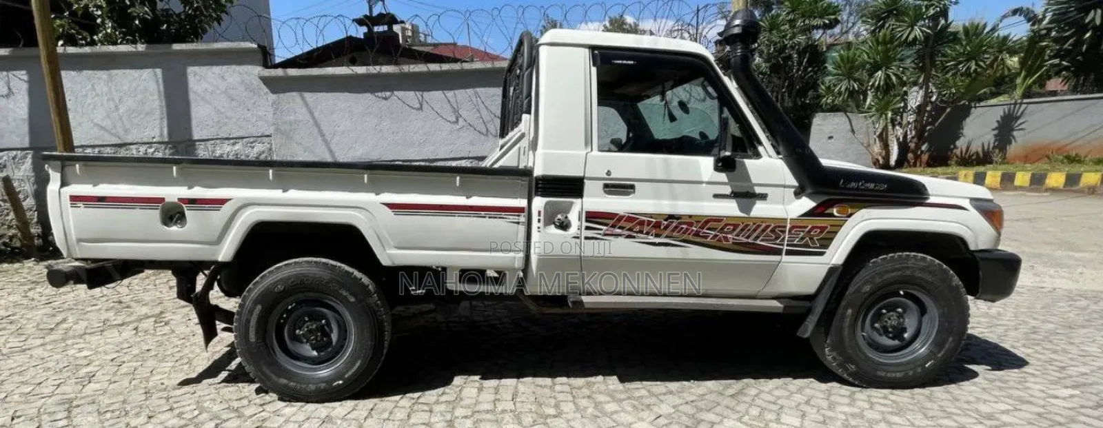 Toyota Land Cruiser 2015 White