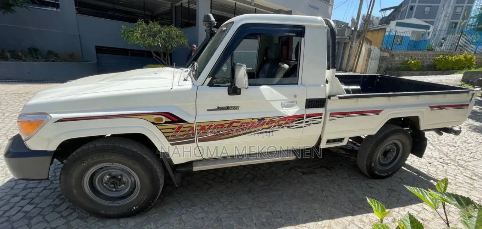 Toyota Land Cruiser 2015 White