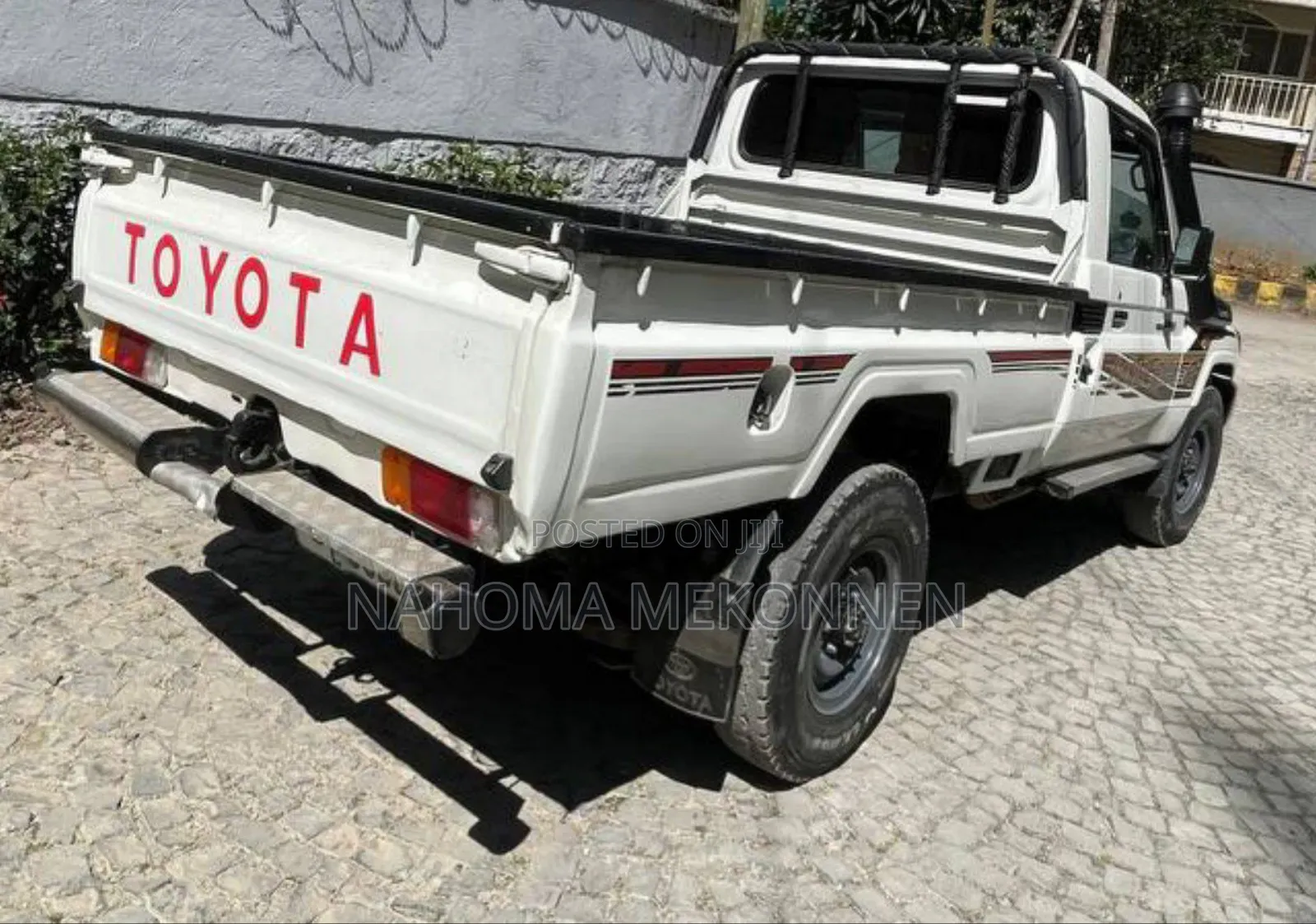 Toyota Land Cruiser 2015 White