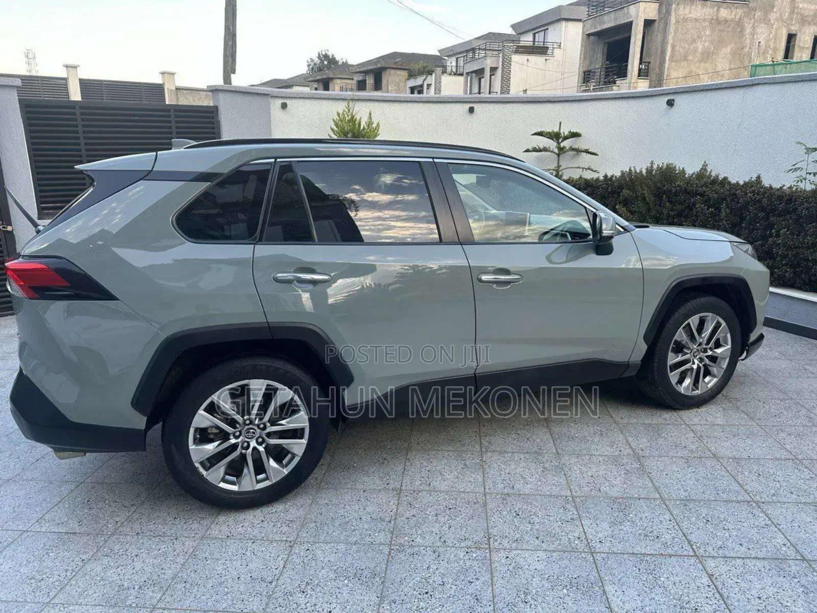 Toyota RAV4 2021