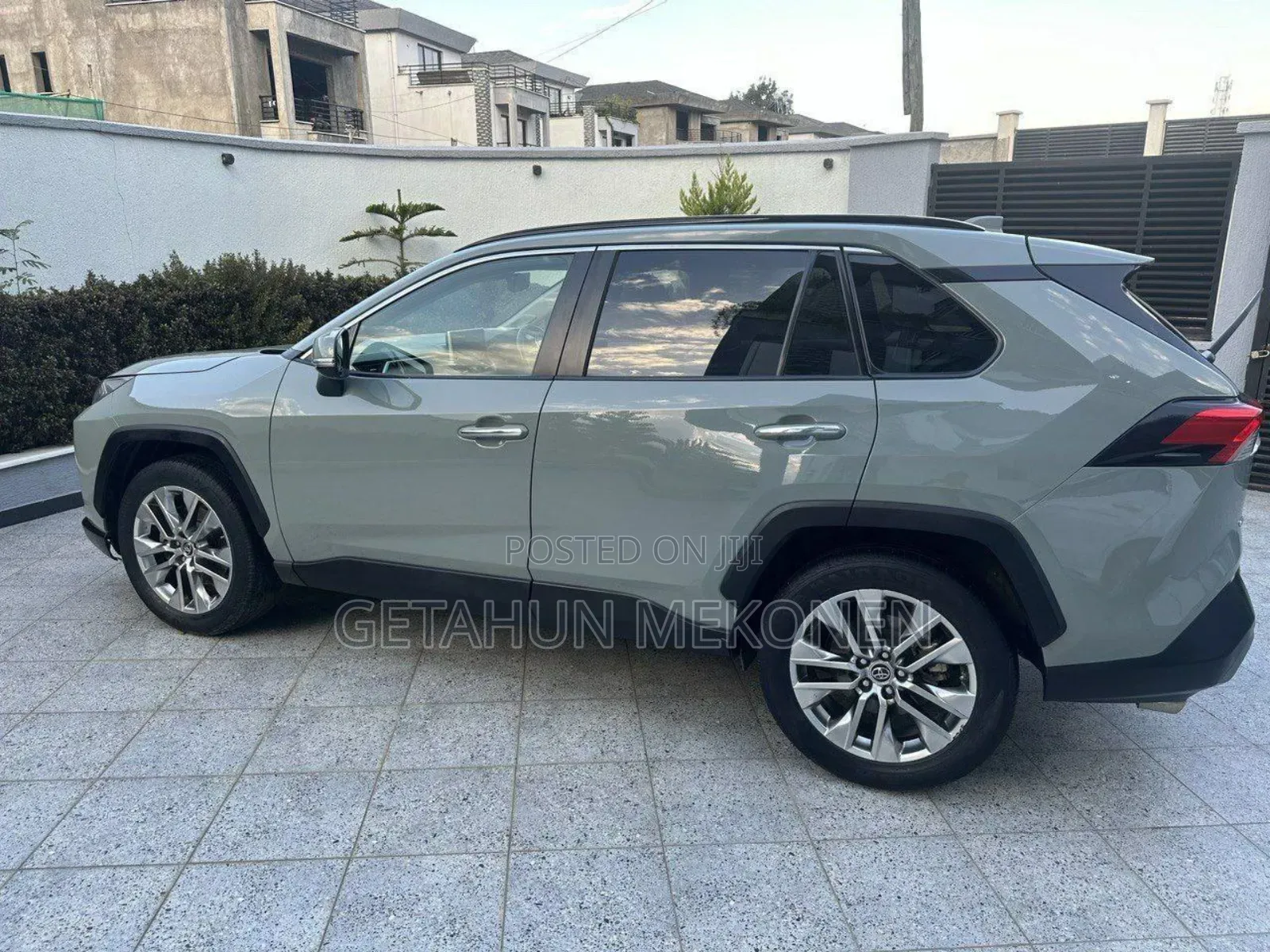 Toyota RAV4 2021