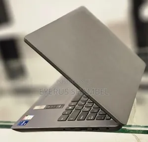 New Laptop Lenovo Ideapad 3 16GB Intel Core I7 SSD 512GB