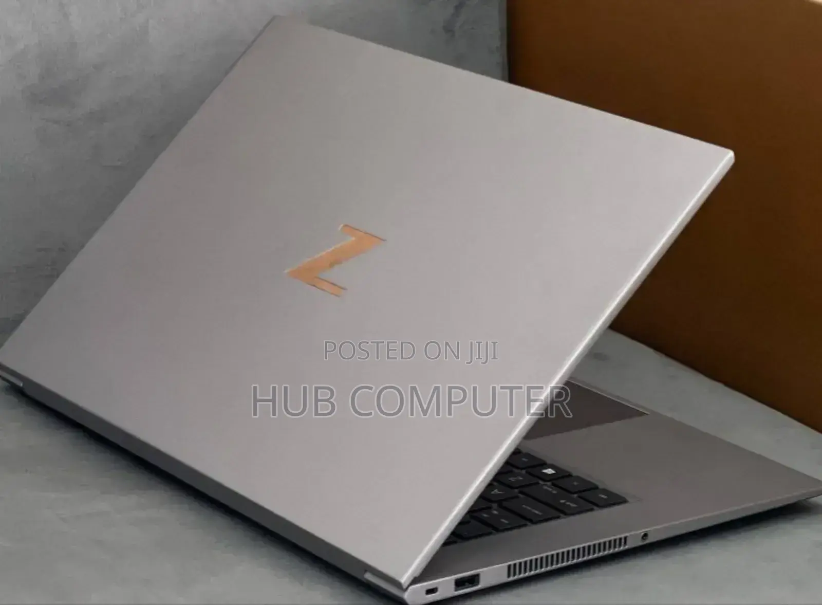 New Laptop HP ZBook Studio 16GB Intel Core I9 SSD 512GB