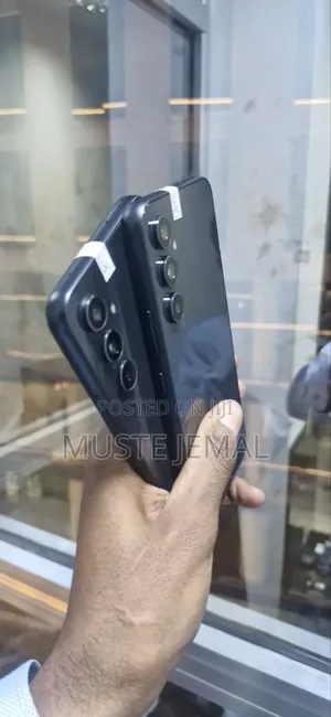 Photo - New Samsung Galaxy A54 5G 128 GB Black