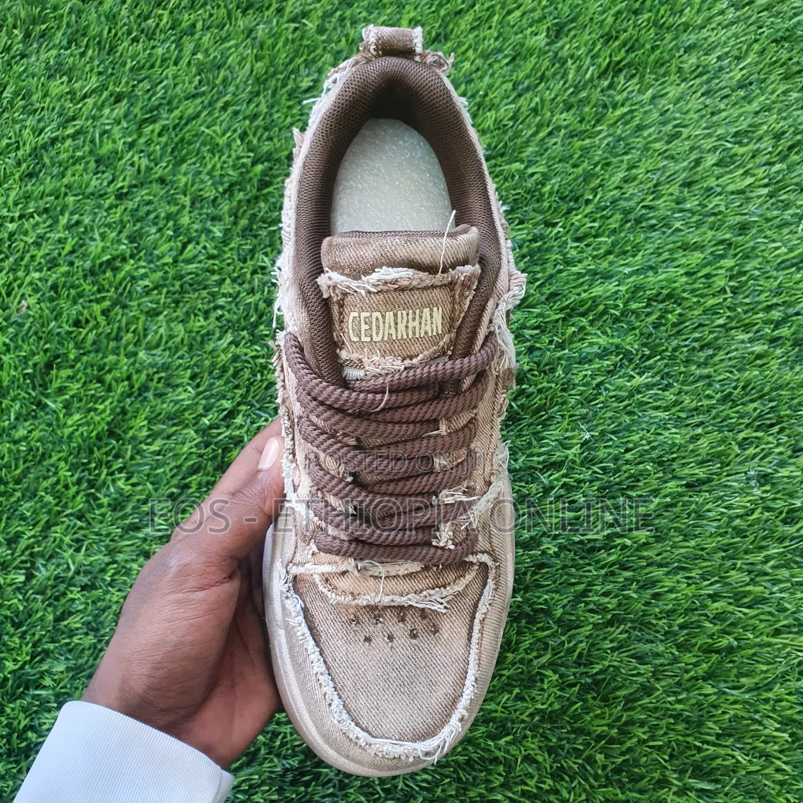 New Cedarhan Low Cut Casual Stylish Canvas Shoes [On Hand]